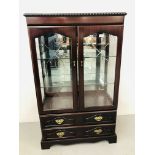 A QUALITY MODERN 2 DRAWER DISPLAY CABINET MANUFACTURED BY WOODBERRY BROS.