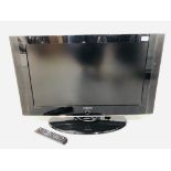 SAMSUNG 32 INCH FLAT SCREEN TELEVSION WITH REMOTE & LEAD LE32586BD - SOLD AS SEEN