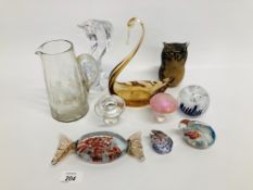 COLLECTION OF GLASS TO INCLUDE 2 RABBIT, 2 MUSHROOM PAPERWEIGHTS + ONE OTHER, AN OWL,
