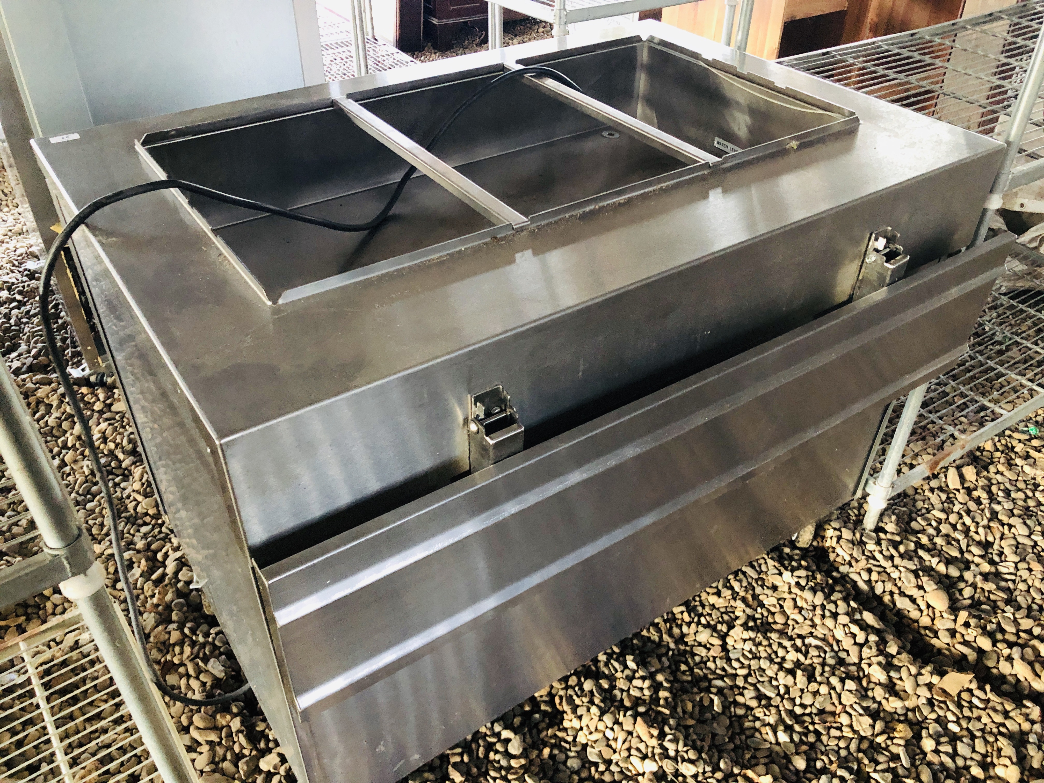 A MOFFAT STAINLESS STEEL COMMERCIAL CATERING HOT BAIN MARIE MODEL HB12ES - Image 6 of 6