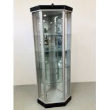 FULL HEIGHT CORNER DISPLAY CABINET WITH MIRRORED BACK
