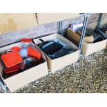 3 BOXES CONTAINING KITCHENALIA TO INCLUDE PYREX, COOKING PANS, BREAD BIN,