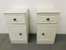 A PAIR OF MODERN WHITE FINISH SINGLE DRAWER BEDSIDE CABINETS AND A MODERN WHITE FINISH DRESSING
