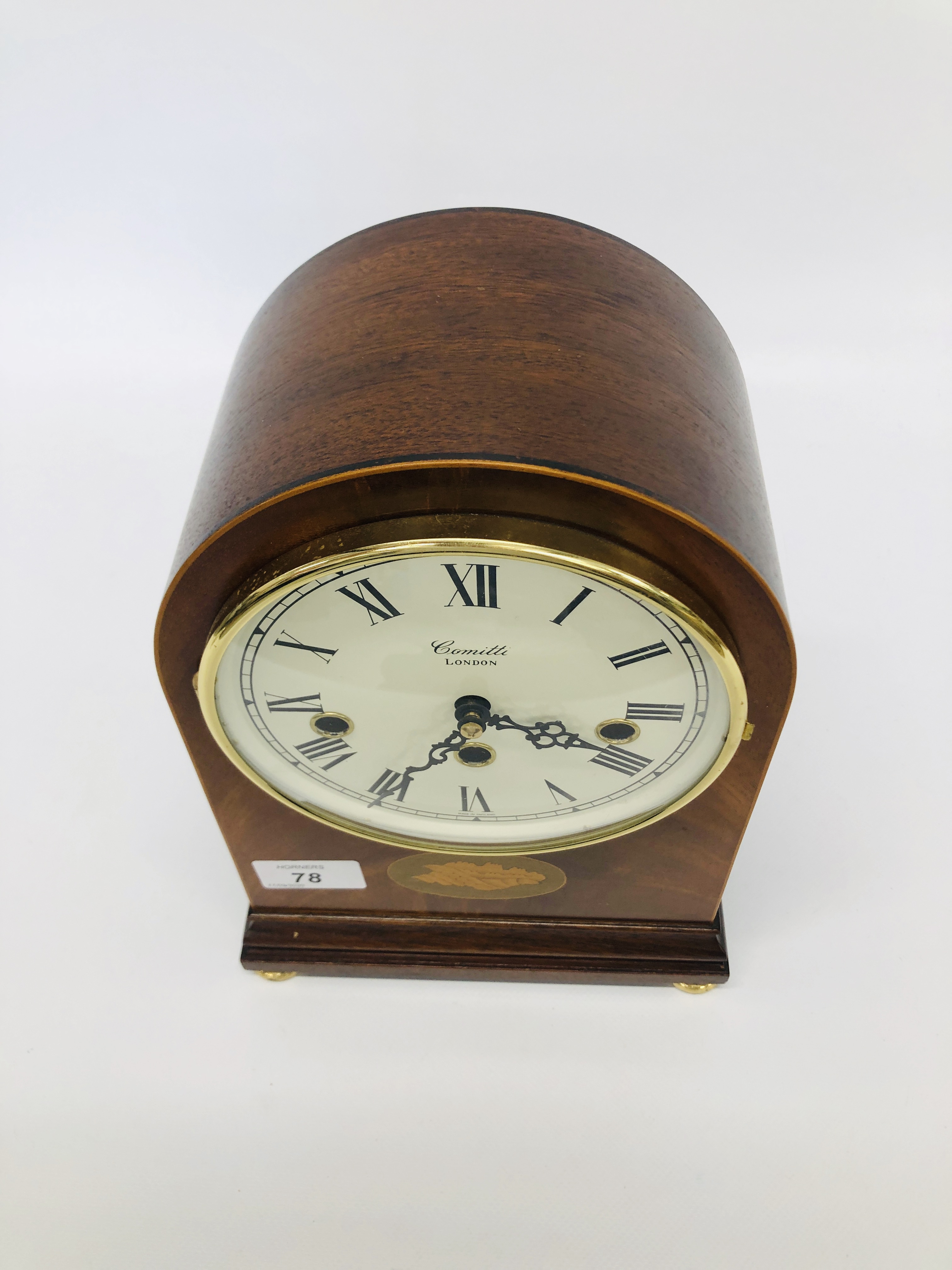 A GOOD QUALITY REPRODUCTION DOME TOP MAHOGANY MANTEL CLOCK WITH WESTMINSTER CHIME THE DIAL MARKED - Image 5 of 7