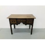 AN OAK 3 DRAWER LOW BOY H 77CM X W101 CM