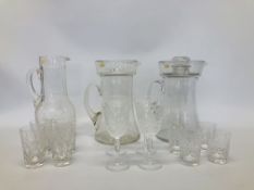 LARGE COLLECTION OF GOOD QUALITY VINTAGE GLASSWARE TO INCLUDE DECANTERS, DRINKING GLASSES,
