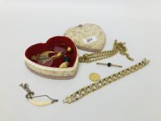 BOX OF MIXED JEWELLERY TO INCLUDE BELCHER STYLE CHAIN, 3 TOOTH PENDANTS - ONE WITH GOLD DETAIL,