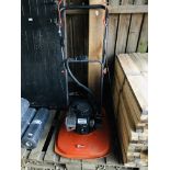 FLYMO GARDEN LAWNMOWER FITTED WITH SUZUKI MI20X ENGINE - SOLD AS SEEN