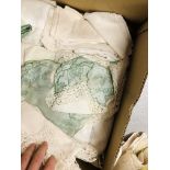 BOX OF MIXED VINTAGE LINEN & LACE TO INCLUDE TABLECLOTHS, PLACE MATS ETC.
