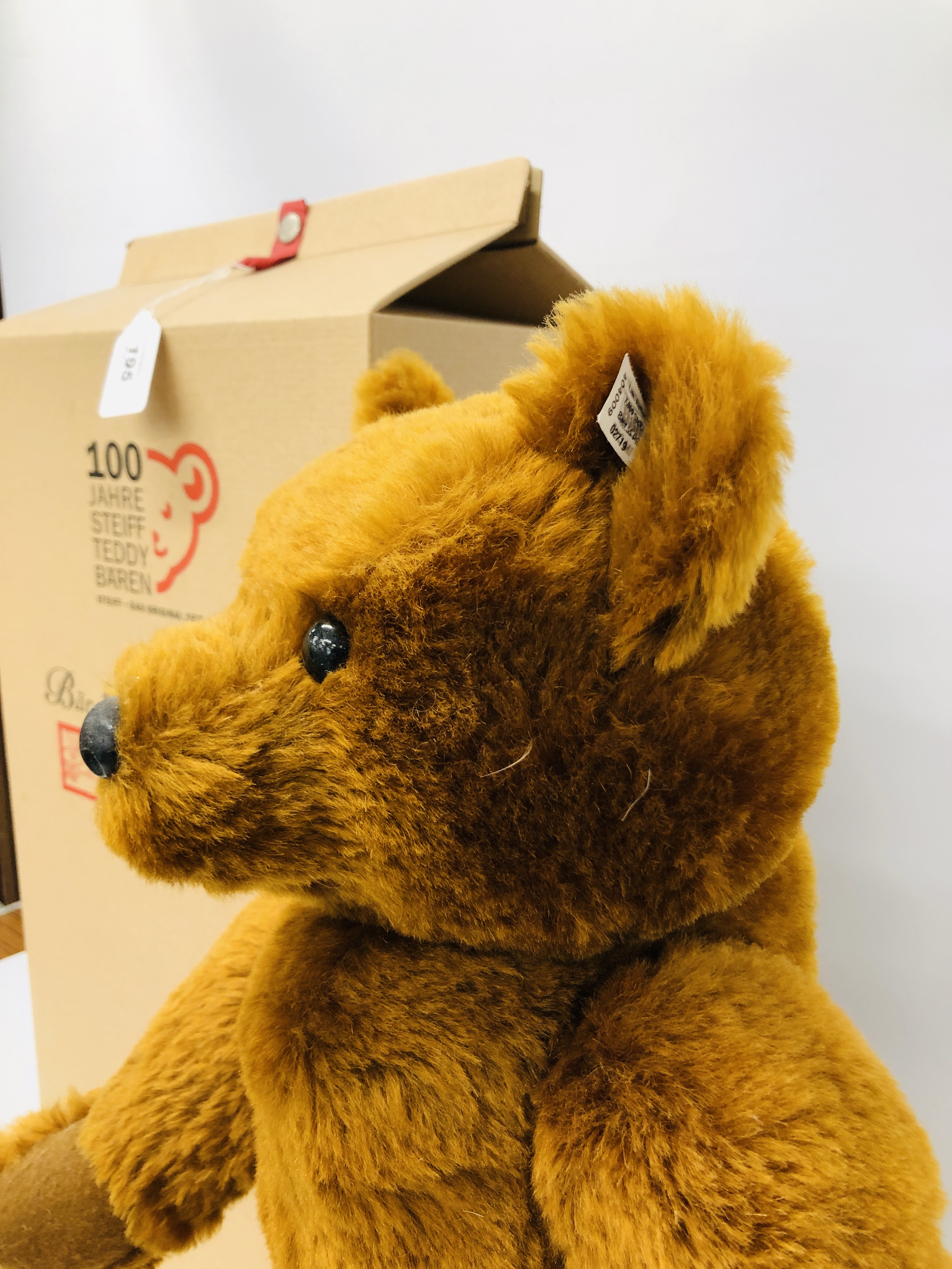 100 YEAR STEIFF TEDDY BEAR 404009 BOXED WITH ORIGINAL CERTIFICATES - Image 4 of 6