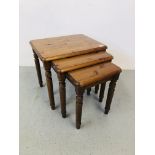 DUCAL NEST OF 3 TABLES