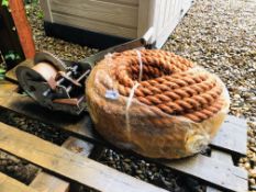 LARGE WINCH & ROLL OF ROPE