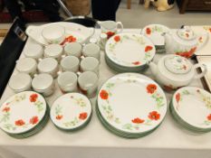 47 PIECES OF ROYAL WORCESTER "POPPIES" TABLEWARE PLUS MATCHING TABLE MATS