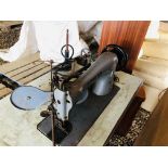 SINGER INDUSTRIAL SEWING MACHINE - MODEL 16-188 - SOLD AS SEEN - TRADE ONLY