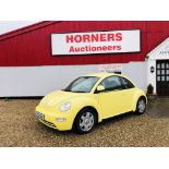 V553 EAH VOLKSWAGEN BEETLE 1984CC FIRST REGISTERED 22/01/2000 MOT EXPIRY 25/10/2020 NOTE: THIS