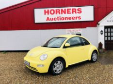 V553 EAH VOLKSWAGEN BEETLE 1984CC FIRST REGISTERED 22/01/2000 MOT EXPIRY 25/10/2020 NOTE: THIS