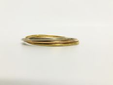 A 9CT TRI COLOUR GOLD BANGLE