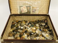 OLD SUITCASE WITH A HEAVY ACCUMULATION OF COINS, GB AND OVERSEAS,