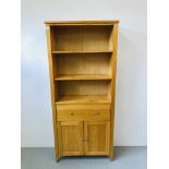 A HONEY PINE FULL HEIGHT BOOKSHELF WITH DRAWER AND CABINET TO BASE WIDTH 32 INCH HEIGHT 72 INCH