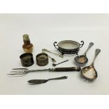 ROYAL DOULTON PEPPER POT A/F, 2 SILVER SERVIETTE RINGS, SILVER SALT SPOON, SALAD SERVERS,