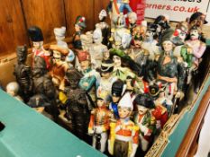 COLLECTION OF VARIOUS MILITARY FIGURES AND ORNAMENTS TO INCLUDE CAVALRY OFFICERS ETC