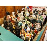 COLLECTION OF VARIOUS MILITARY FIGURES AND ORNAMENTS TO INCLUDE CAVALRY OFFICERS ETC