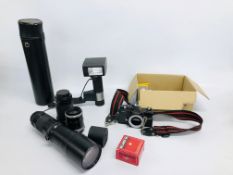 BOX CONTAINING A COLLECTION OF CAMERA ACCESSORIES TO INCLUDE COSINA CSM BODY VARIOUS LENSES