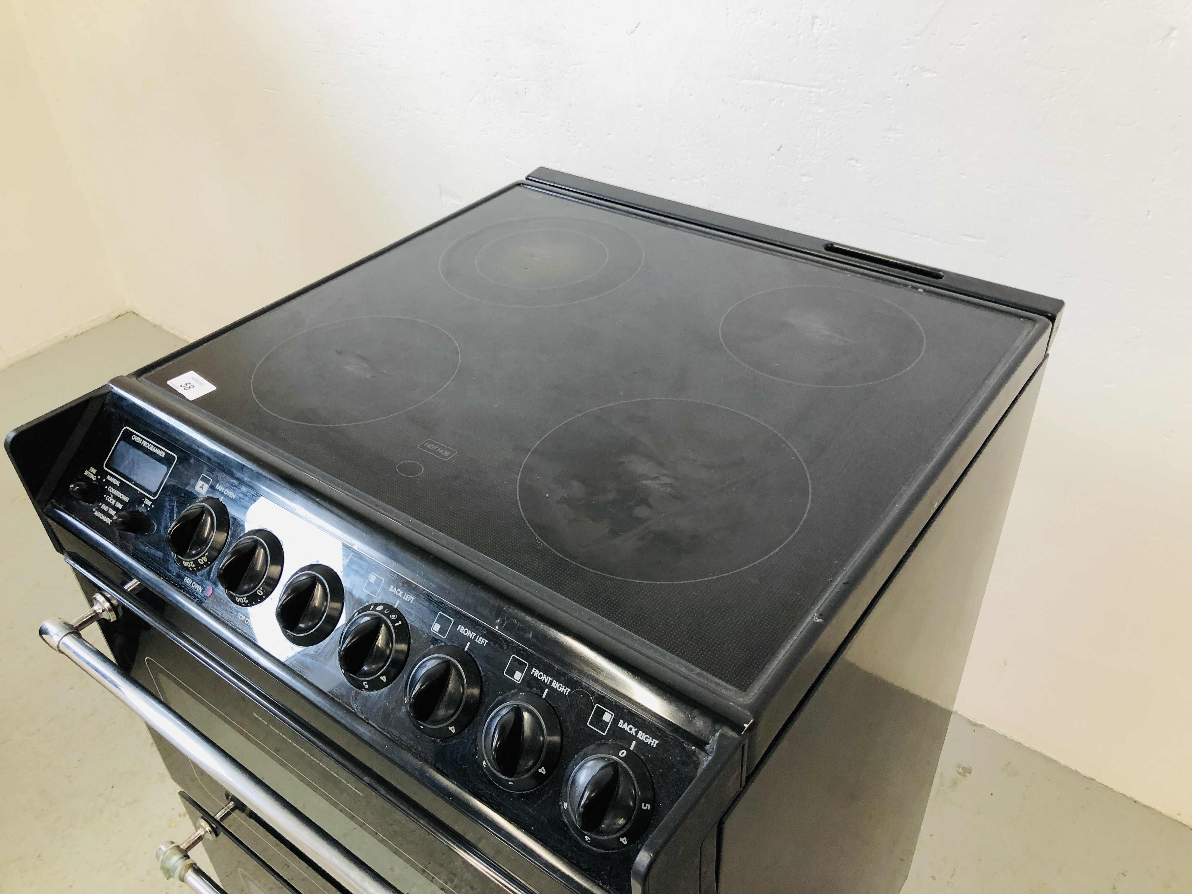 A TRICITY BENDIX ELECTRIC DOUBLE OVEN COOKER WITH CERAMIC HOB - SOLD AS SEEN - TRADE ONLY - Image 3 of 4