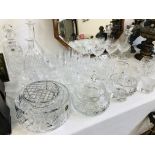 COLLECTION OF GOOD QUALITY GLASS WARE TO INCLUDE CUT GLASS FRUIT BOWLS & POSY'S,