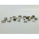 A BAG CONTAINING 19 VARIOUS SILVER RINGS PLUS 2 OTHERS AND A SILVER EARRING