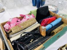 A BOX CONTAINING A COLLECTION OF TWENTY ONE VARIOUS LADIES FASHION CLUTCH AND HANDBAGS TO INCLUDE