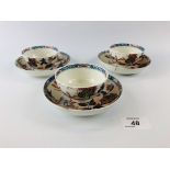 THREE LOWESTOFT C.1790 TEA BOWLS AND SAU