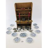 GROUP OF PEWTER AND TINPLATE DOLLS HOUSE