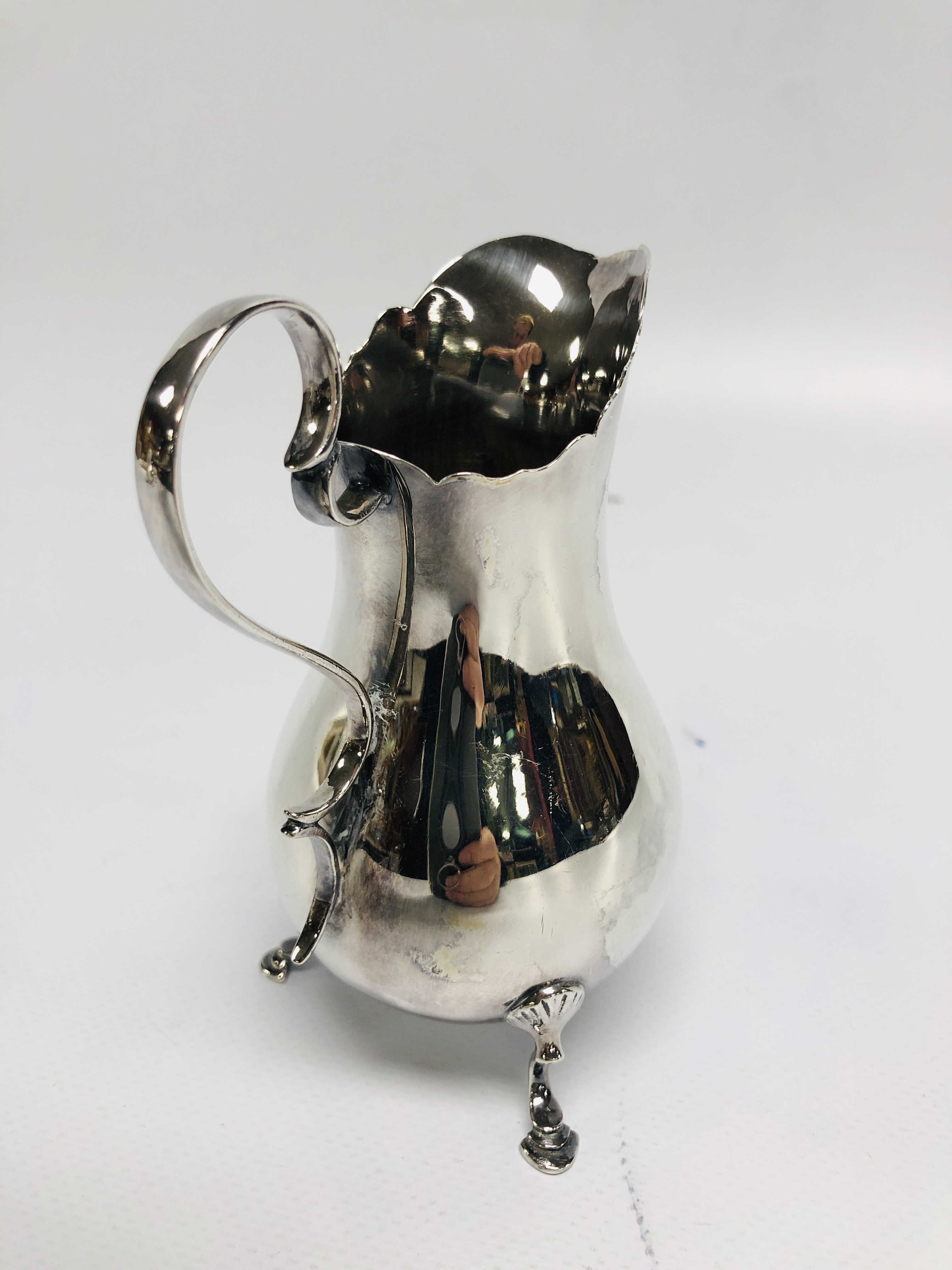 THREE SILVER CREAM JUGS, ALL WITH DOUBLE - Image 17 of 18