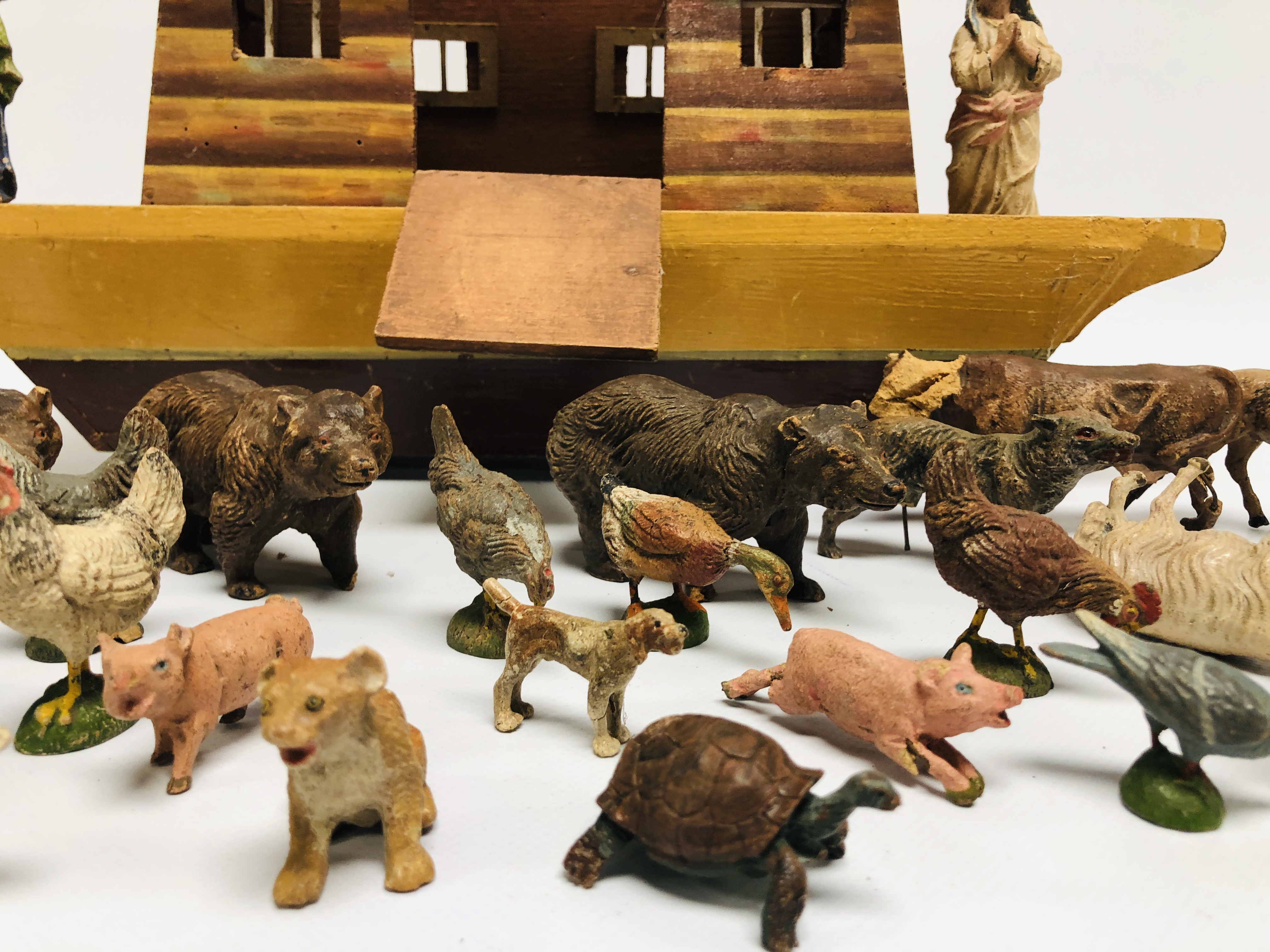 NOAHS ARK WITH FIGURES, MODEL ANIMALS (C - Image 7 of 16