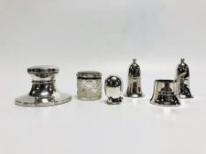 A SILVER CAPSTAN SHAPE INKWELL WITH GLAS