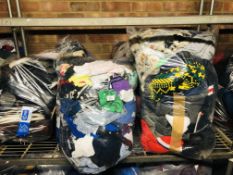 4 x BAGS OF ASSORTED FASHION & CHILDREN'S CLOTHING + BAG OF ASSORTED FOOTWEAR ETC
