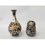 ORIENTAL IMARI PATTERN ONION SHAPED VASE MARKERS MARK TO BASE TOGETHER WITH A MATCHING VASE (A/F)