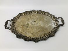 LARGE DECORATIVE SILVER PLATED 2 HANDLED TRAY WITH SCALLOP DETAIL