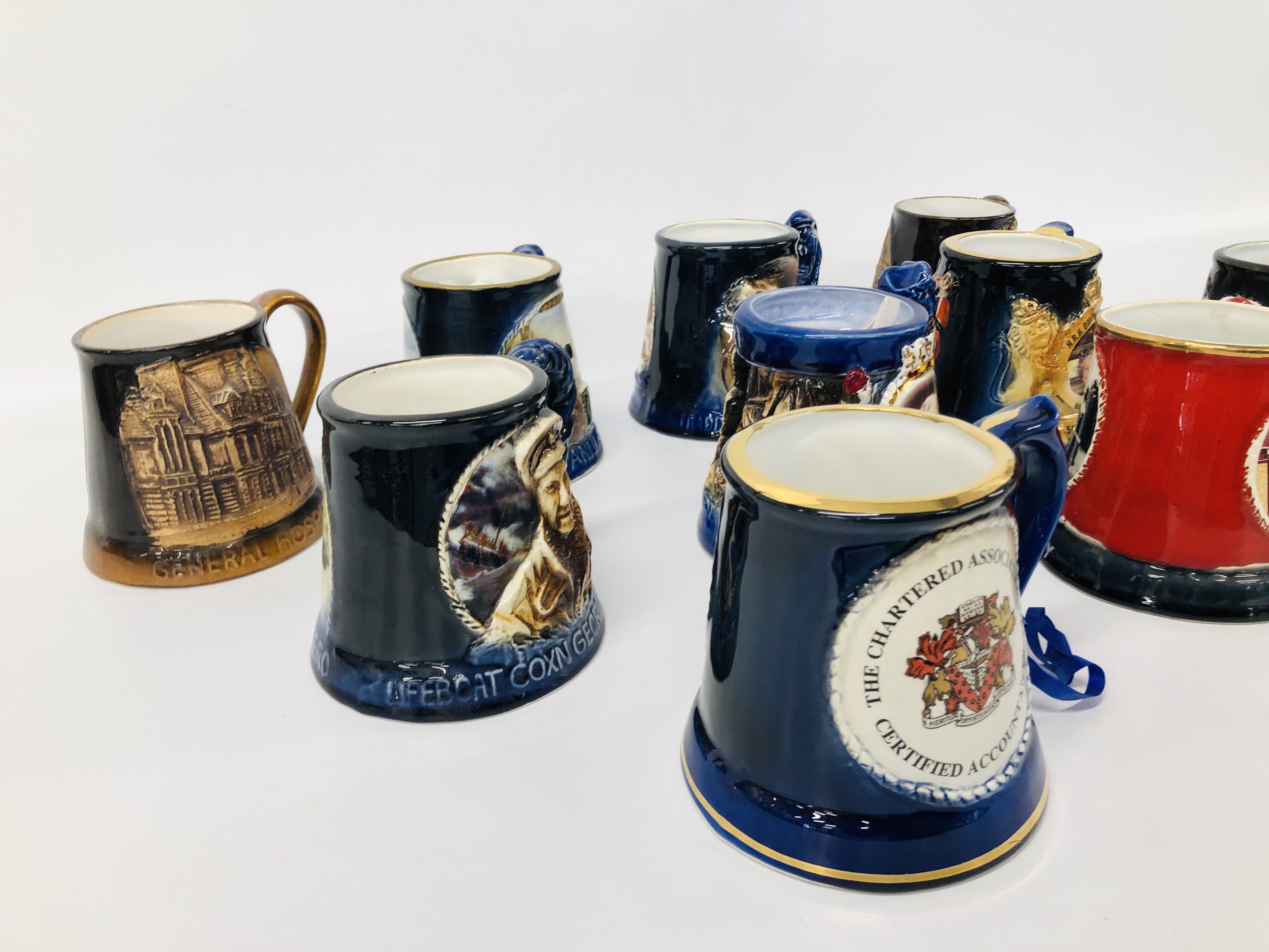 10 x VARIOUS YARMOUTH POTTERY MUGS MANY WITH CERTIFICATES - Image 4 of 4