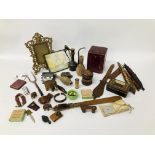BOX OF COLLECTIBLES TO INCLUDE PAGE TURNER, LETTER OPENER, BRASS FRAMED PHOTO FRAME,