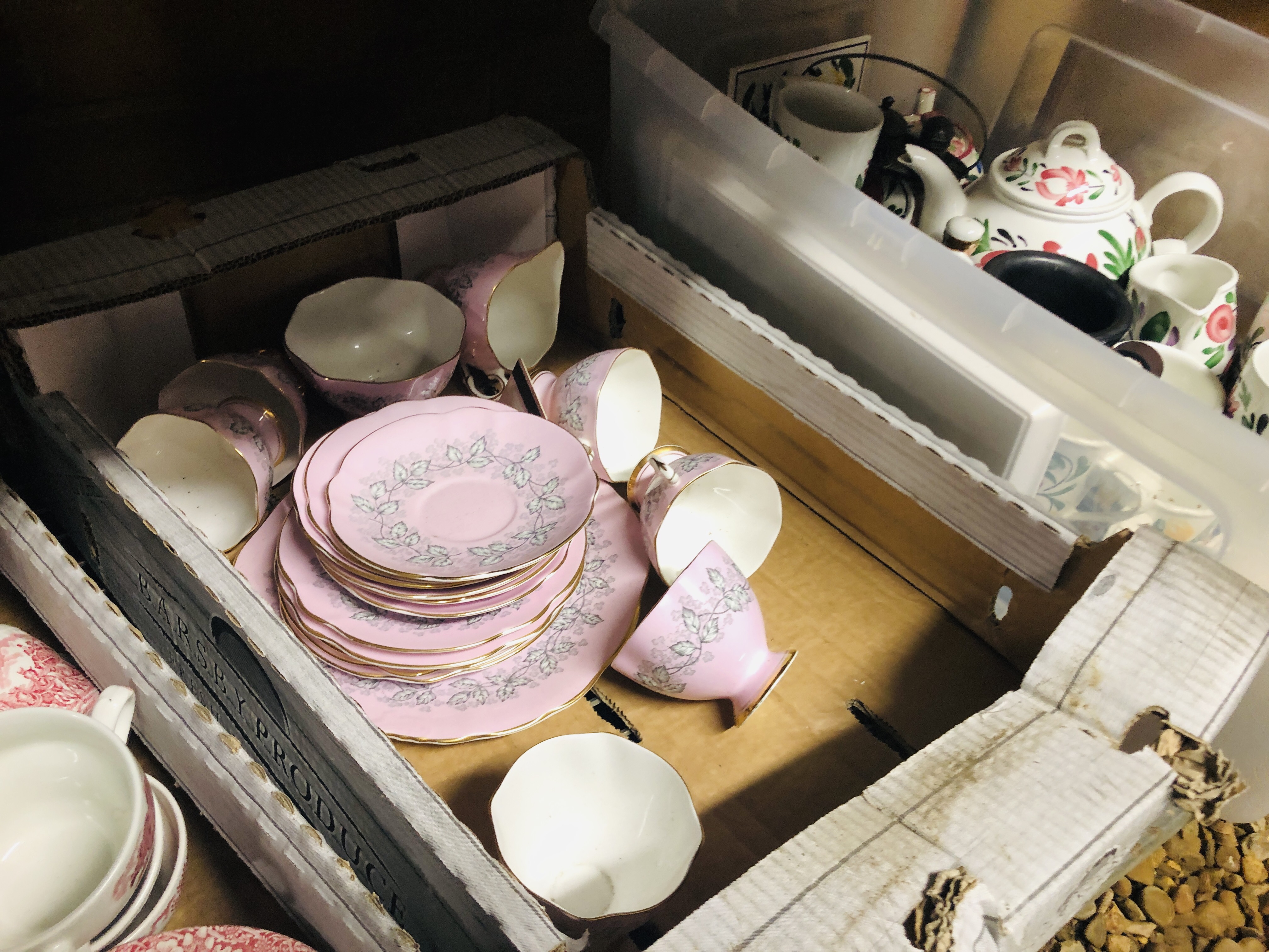 6 BOXES VARIOUS CROCKERY TO INCLUDE ORIENTAL TEAWARE, TUDOR TABLEWARE, - Image 4 of 8