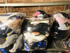4 x BAGS OF ASSORTED FASHION CLOTHING & KNITWEAR + BAG OF ASSORTED FOOTWEAR ETC