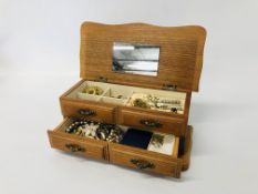 A JEWELLERY BOX CONTAINING SILVER AND COSTUME JEWELLERY