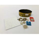 BOX OF MIXED VINTAGE COINS TO INCLUDE SILVER + 2007 DIAMOND WEDDING COMMERATIVE CROWN
