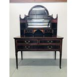 AN IMPRESSIVE MAHOGANY EDWARDIAN DRESSING TABLE WITH CROSS BANDED INLAY, WIDTH 123CM, HEIGHT 177CM,