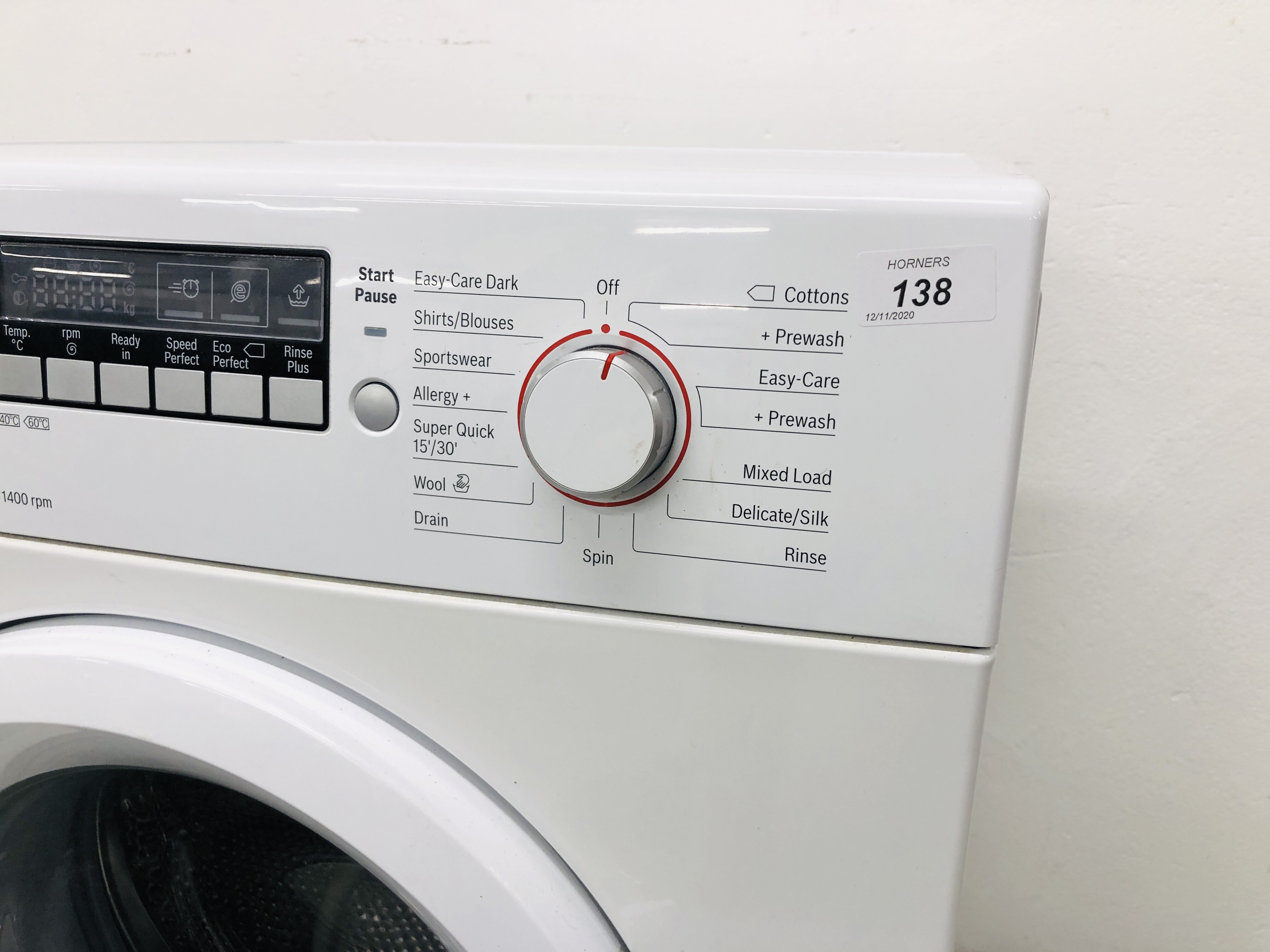 A BOSCH "MAXX 6 VARIO PERFECT" WASHING MACHINE - SOLD AS SEEN - Image 4 of 7