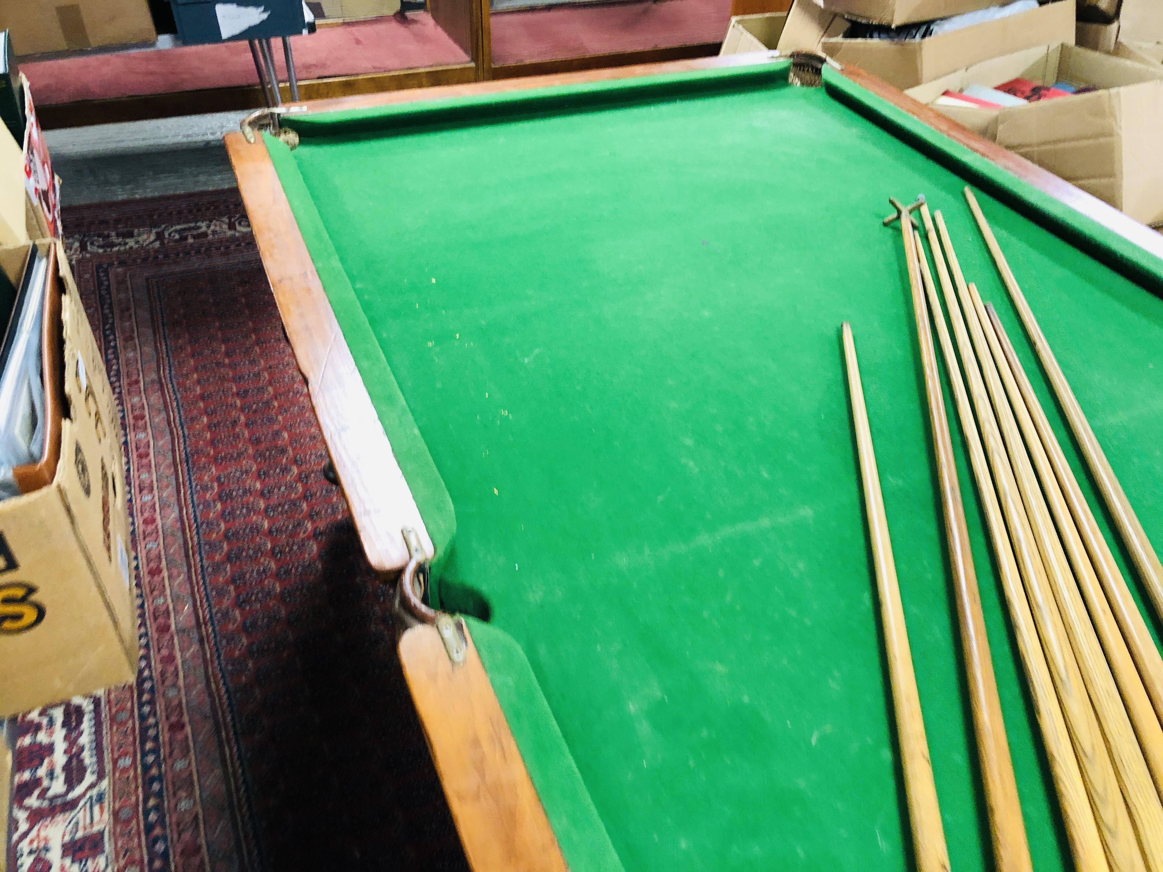 VICTORIAN MAHOGANY 1/2 SIZE SLATE BED SNOOKER TABLE WITH ADDITIONAL MAHOGANY DINING TOP CONVERSION - Image 7 of 17