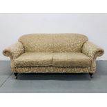 A TRADITIONAL DESIGN MODERN SOFA WITH CREAM BROCADE UPHOLSTERY