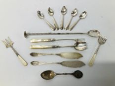 A COLLECTION OF SILVER TO INCLUDE A SET OF 5 CONTINENTAL WHITE METAL COFFEE SPOONS,